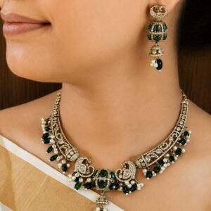 Morvina Necklace Set