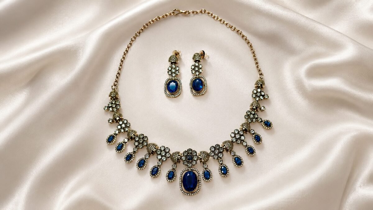 Floral Drape Necklace Set - Image 2